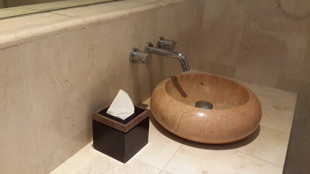 Reddoorz Hostel Near Gwk Main Gate أونغاسان المظهر الخارجي الصورة